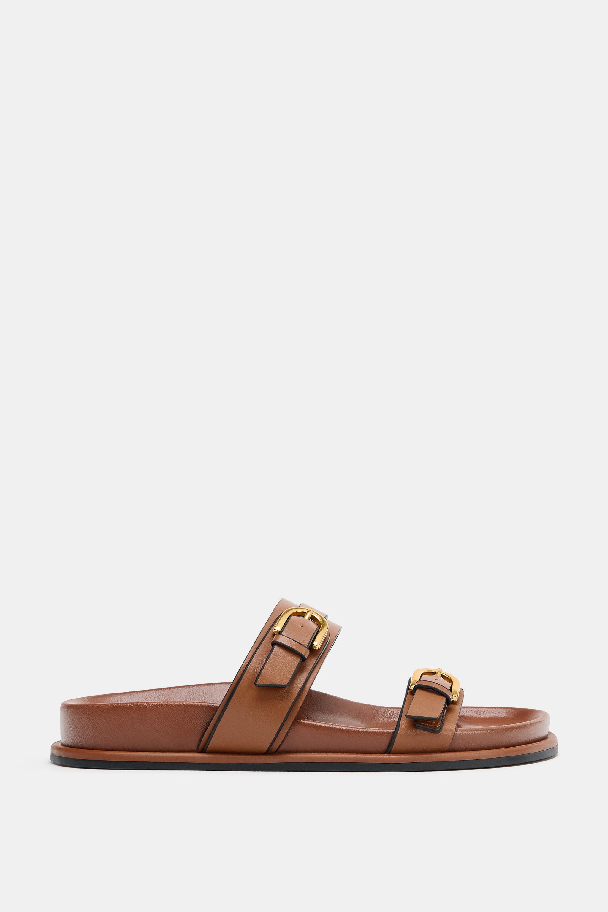 SANDALS WITH BUCKLE DETAIL